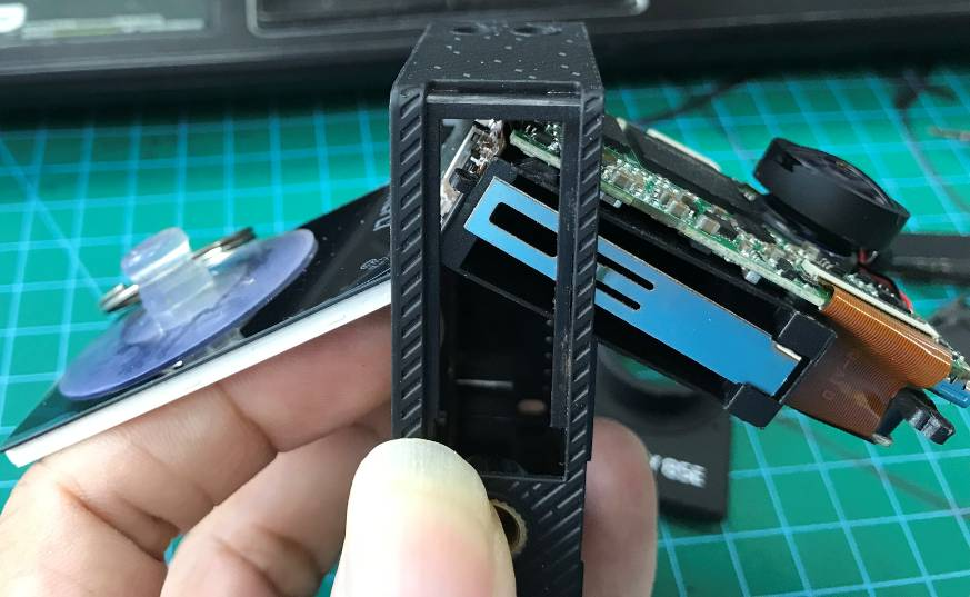 How to untie a 8s/8se camera?(图9)